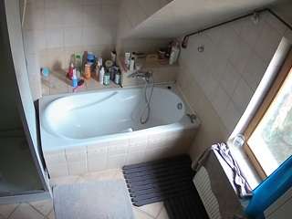 voyeurcam-julmodels-bath-2nd-1 camsoda stream image, 26.02.2026 18:50