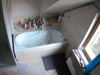 voyeurcam-julmodels-bath-2nd-1 camsoda stream image, 26.02.2026 18:50