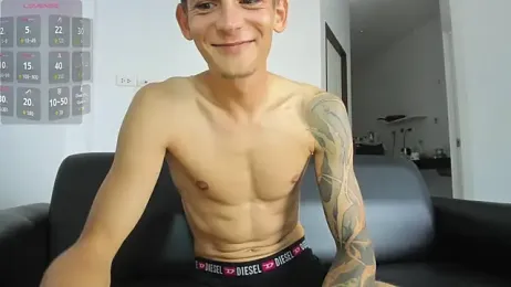 MiracleCam stripchat stream image, 08.03.2026 07:40
