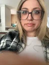 miamellycious stripchat stream image