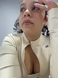 Shara_dreams stripchat stream image