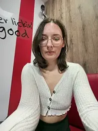 The_Snowwhitee stripchat stream image