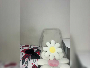 -MarshmelloW- bongacams stream image