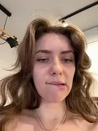 MariiD stripchat stream image