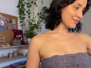 flaming_hotty chaturbate stream image, 25.03.2026 10:00