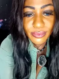 AmazonianMistress stripchat stream image