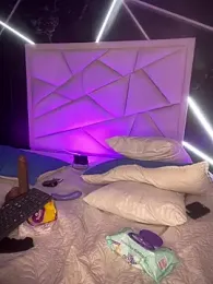 riri_brunnete stripchat stream image