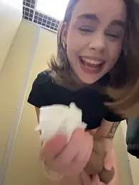 Street_young stripchat stream image, 08.04.2026 13:00