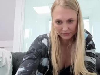 siswet19 chaturbate stream image, 11.04.2026 11:30