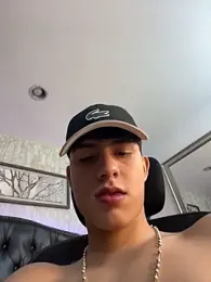 Lander_Cruz stripchat stream image, 13.04.2026 20:40