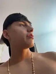 Lander_Cruz stripchat stream image, 13.04.2026 20:40