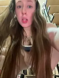 FroggyAnna stripchat stream image, 14.04.2026 16:00