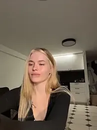 Vladamais stripchat stream image, 18.04.2026 19:00