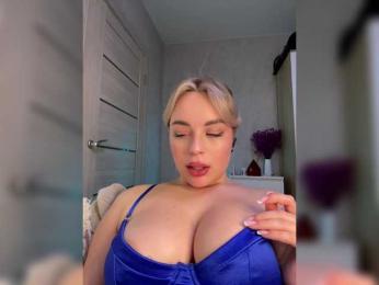Mila-m bongacams stream image, 18.04.2026 19:00