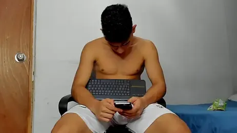 andrew_rose_ stripchat stream image, 21.04.2026 20:10