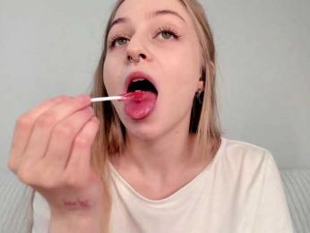 MiaMeowa bongacams stream image, 22.04.2026 08:40