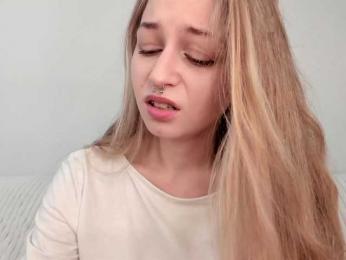MiaMeowa bongacams stream image, 22.04.2026 08:40