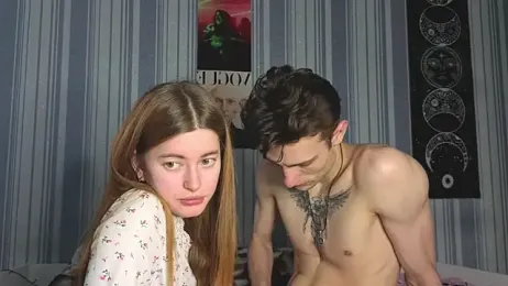 EmiliaCouple stripchat stream image, 27.04.2026 14:20