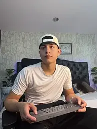 Lander_Cruz stripchat stream image, 27.04.2026 20:10