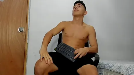 andrew_rose_ stripchat stream image, 30.04.2026 02:10