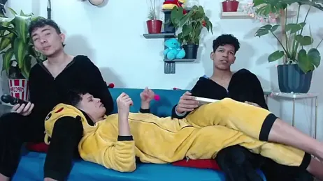 Hot_Boys_Latinos_X stripchat stream image, 30.04.2026 16:00
