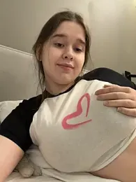 HornyGirlH stripchat stream image, 30.04.2026 23:50