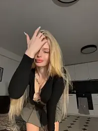 Vladamais stripchat stream image, 04.05.2026 15:30