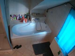 voyeurcam-julmodels-bath-2nd-1 camsoda stream image, 05.05.2026 09:00