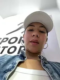 kim_monti stripchat stream image, 10.05.2026 16:00