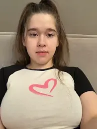 HornyGirlH stripchat stream image, 11.05.2026 06:00