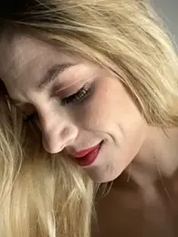 Bellalolahot stripchat stream image, 13.05.2026 19:00