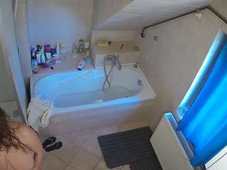 voyeurcam-julmodels-bath-2nd-1 camsoda stream image, 16.05.2026 16:10