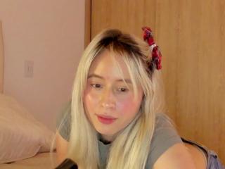 Amy Blondes flirt4free stream image