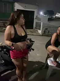 perlita05 stripchat stream image