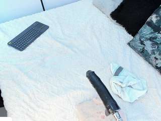 angie-roses camsoda stream image