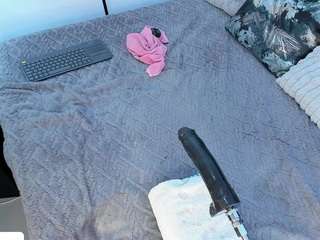 angie-roses camsoda stream image