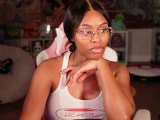 lovenzia camsoda stream image