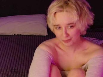 KarolinaLilMommy bongacams stream image, 04.04.2025 23:50