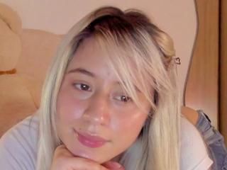 Amy Blondes flirt4free stream image