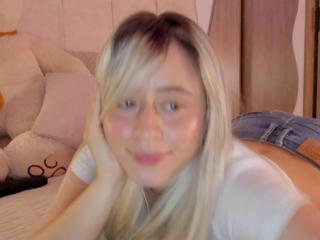 Amy Blondes flirt4free stream image