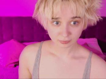 KarolinaLilMommy bongacams stream image, 12.04.2025 21:50