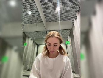 4_40_pm bongacams stream image