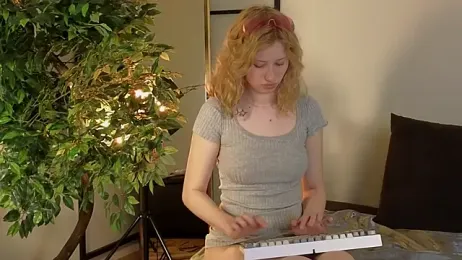 belinnycute stripchat stream image