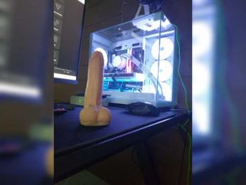 MinniMia bongacams stream image