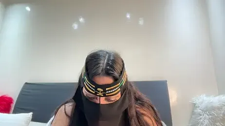 jyjyelamira stripchat stream image
