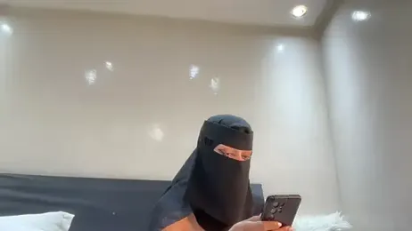 jyjyelamira stripchat stream image