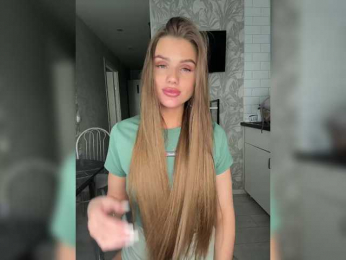 SweetyMia bongacams stream image