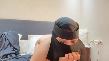 jyjyelamira stripchat stream image